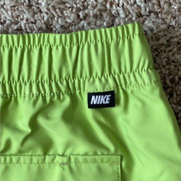 Nike Men's Sportswear Essentials Woven Lined Shorts - Picture 7 of 10